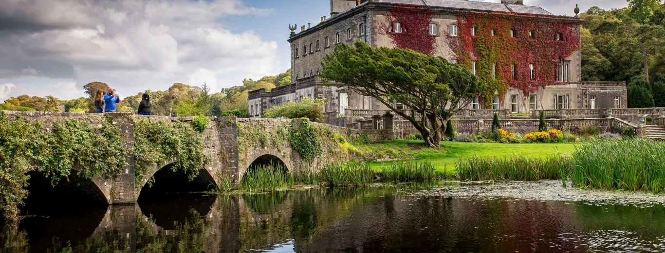Spring Walking Trails in Westport  - Destination Westport